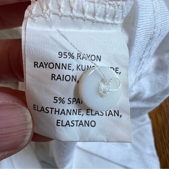 ⭐️ Anthropologie Deletta white crochet lace top MEDIUM - Picture 8 of 9